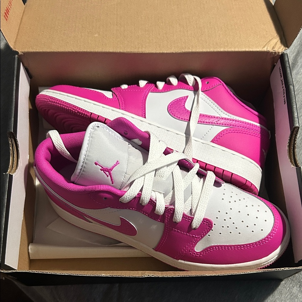Air Jordan 1 Low Pink and White Sneakers